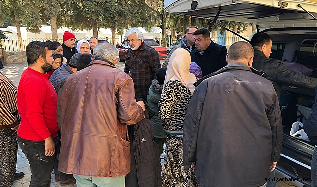 AK Parti İl Başkanı Salih Hızlı, deprem bölgesinde