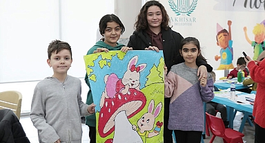 Akhisar Belediyesi, depremden etkilenen çocuklara moral oldu