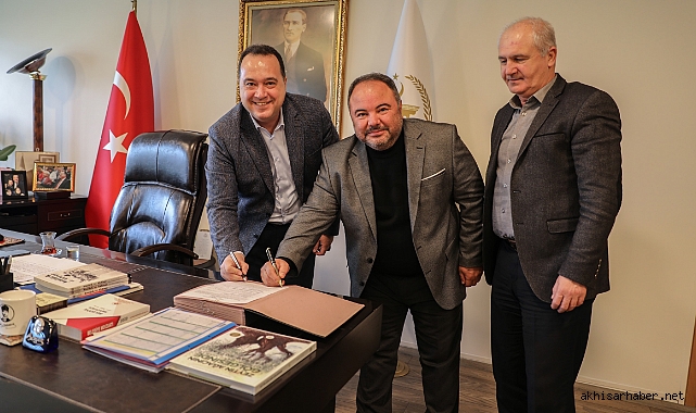 Akhisar'da belediye işçilerine yüzde 108 zam!