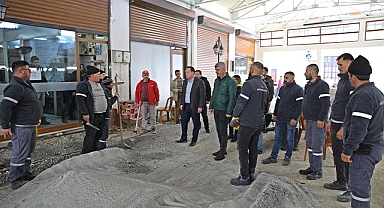 Akhisar'da havuzlu çarşı yenileniyor