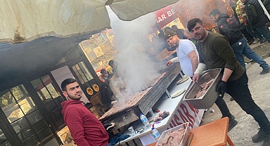 Akhisar'ın köfteleri depremzede Hataylılara ulaştı