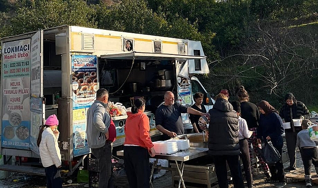 Akhisar Lokantacılar Odası Hatay'da ücretsiz yemek dağıtımı devam ediyor