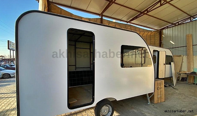 Akhisarlı karavan üreticisinden deprem bölgesine 5 karavan
