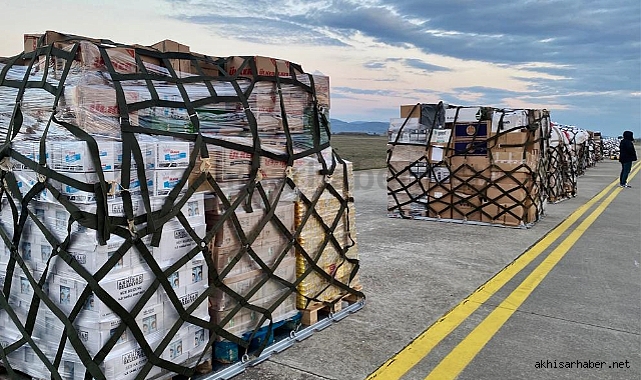 Akhisarlıların yardımları hava yolu ile deprem bölgesine ulaştı