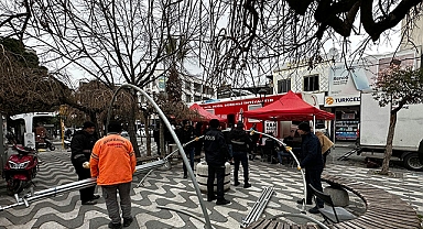 Deprem bölgesi acil kan alım noktası açıldı