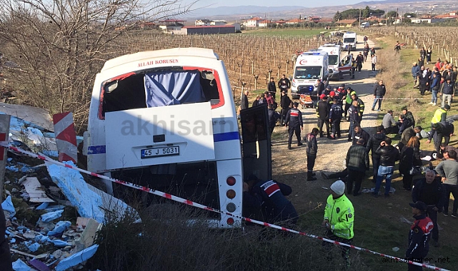 İşçileri taşıyan minibüs şarampole yuvarlandı