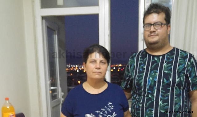 Manisalı Abla ve kardeşi enkazdan sağ çıkamadı