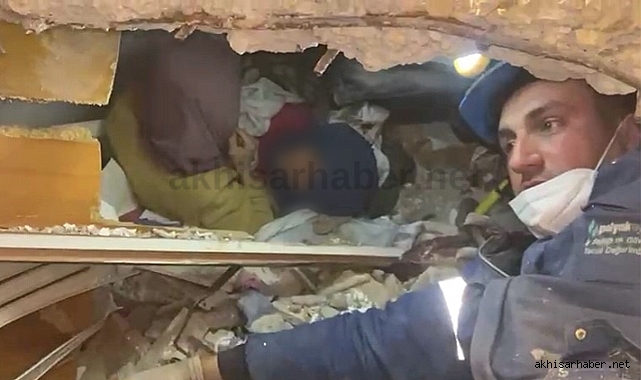 Manisalı madenciler depremden 160 saat sonra 2 kişiyi daha kurtardı