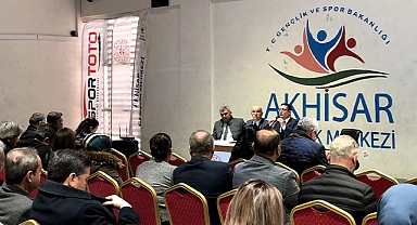 Okul Aile Birliği Başkanları Toplantısı Akhisar Gençlik Merkezi'nde Yapıldı