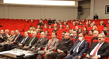 Okullarda Alınan Güvenlik Tedbirleri Vali Karadeniz Başkanlığında Değerlendirildi