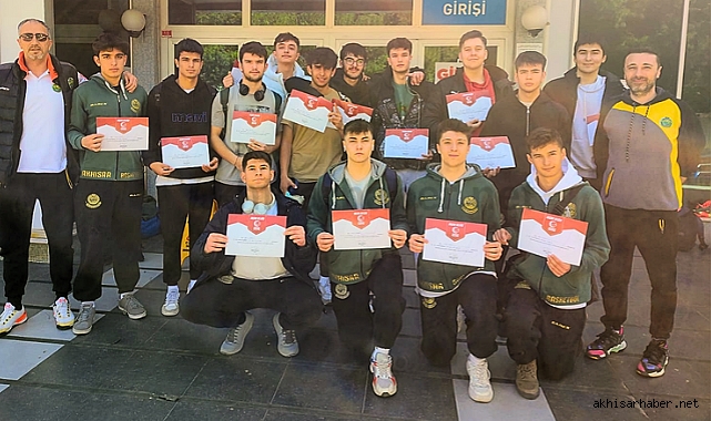Akhisar Belediye Basketbol U18 Anadolu Şampiyonasında