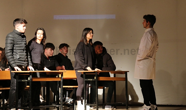 Akhisar'da İstiklal Marşı'nın kabulünün 102.yılı kutlandı