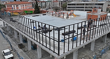 Akhisar'ın en gözde mekanı olacak merkezde sona gelindi