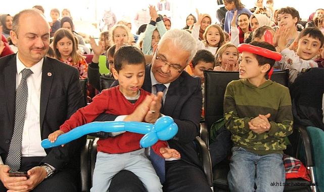 Akhisar Müftülüğü'nden depremzede çocuklar için moral etkinliği
