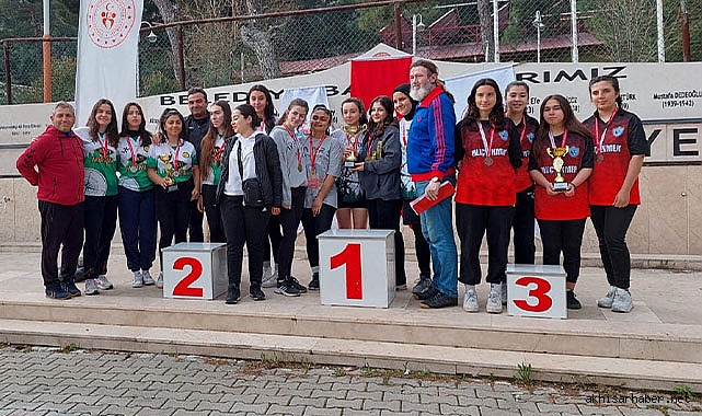 Akhisar Zeynep Gülin Öngör MTAL oryantiring de il birincisi oldu