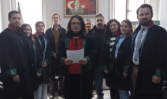 Akhisarlı avukatlar kadınlar gününde basın açıklaması yaptı