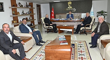 Akhisarlı Muhtarlardan Büyükşehir'e teşekkür ziyareti