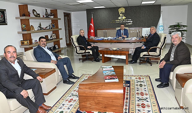 Akhisarlı Muhtarlardan Büyükşehir'e teşekkür ziyareti