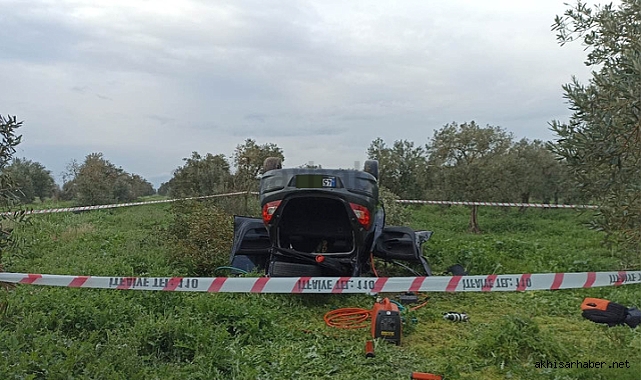 Direksiyon hakimiyetini kaybetti zeytin tarlasına uçtu