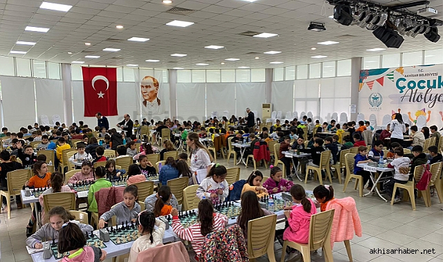 23 Nisan Satranç turnuvasına 176 sporcu katıldı