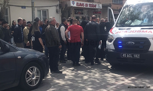 Akhisar'da motosikletli Yunus polis trafik kazası geçirdi