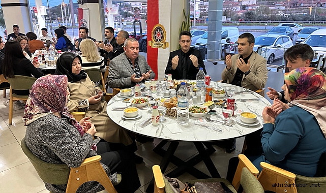 Akhisar İlçe Emniyet'ten anlamlı iftar