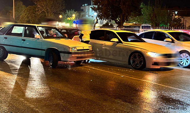 Yola dökülen mazot beraberinde kazaları getirdi