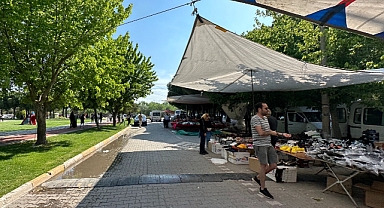 564. Çağlak Festivali stantları kuruluyor