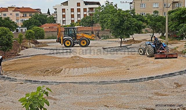 Akhisar Belediyesi daha yaşanabilir şehir için 2 yeni park daha yapıyor