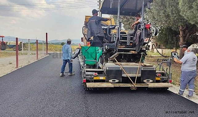 Akhisar Belediyesi Sıcak Asfalt Çalışmaları Başladı