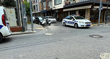 Akhisar'da 1 sokak üzerindeki kaza bu defa ucuz atlatıldı