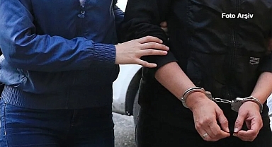 Akhisar'da annesini ve ağabeyini vuran kardeş teslim oldu