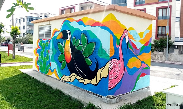 Akhisar'da trafolar sanat şimdi çok renkli