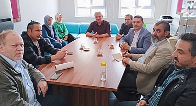 Akhisar Eğitim Bir-Sen'den Çamönü Ertuğrul Özçubukçu İlkokulu'na ziyaret