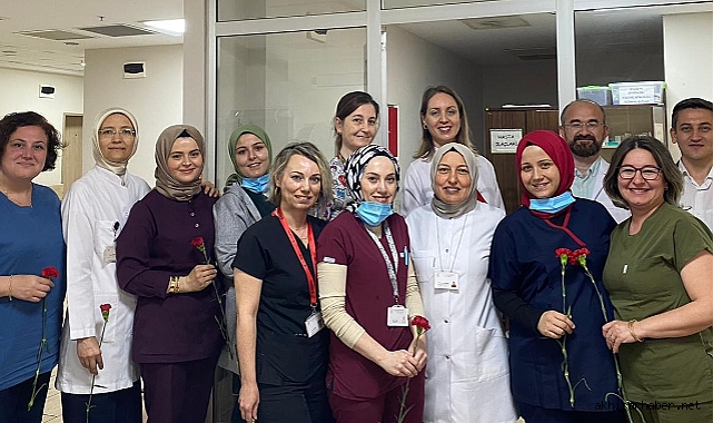 Akhisar Mustafa Kirazoğlu Devlet Hastanesinde hemşireler günü kutlandı