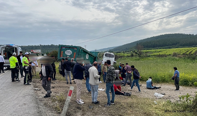 Akhisar-Saruhanlı arası zincirleme trafik kazasında 12 kişi yaralandı