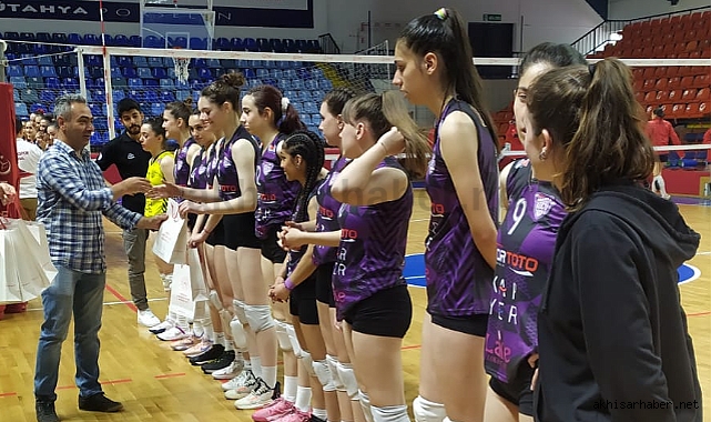 Akhisargücü Türkiye şampiyonası final maçında elendi