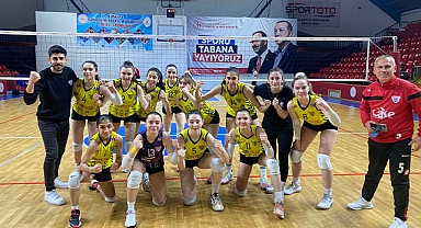 Akhisargücü Türkiye şampiyonasında 2'de 2 yaptı