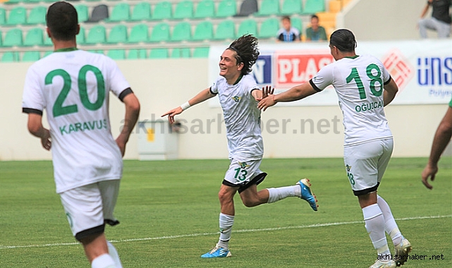 Akhisarspor evindeki son maçta 6 gol attı