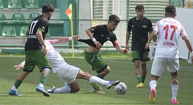 Akhisarspor, Kepez'e 4-0 yenildi