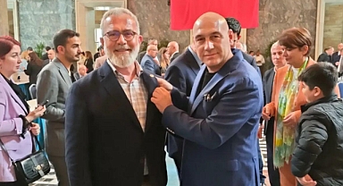 Bahadır Yenişehirlioğlu, TBMM'de kaydını yaptırdı ve rozetini taktı