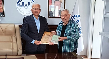 Emekli Gazeteci Haldun Akyüz, İlçe Müftüsü Muhammet Salman'ı Ziyaret Etti