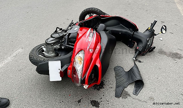 Sanayi yolunda motosiklet ile şarjlı bisiklet kazası 1 yaralı