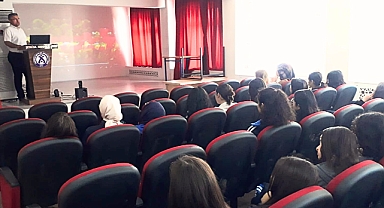 Şeyh İsa Anadolu Lisesinde En Güvenilir Sığınağımız: Aile seminerleri verildi