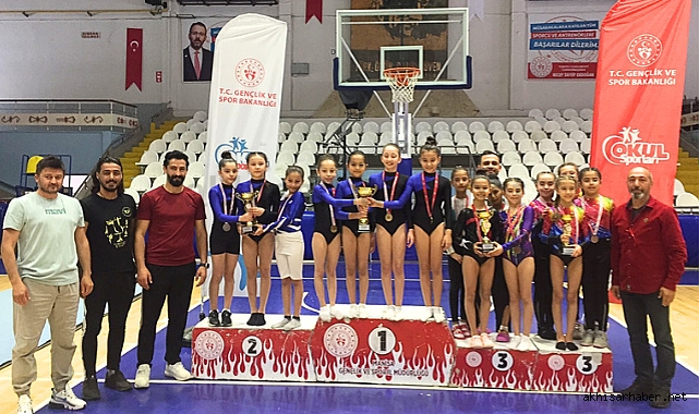 Ticaret Borsası 6 Eylül İlkokulu Cimnastikte il üçüncüsü oldu