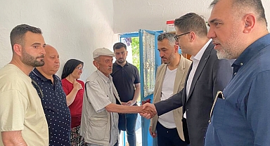 AK Parti Akhisar İlçe Teşkilatından sel mağdurlarına ziyaret