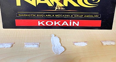 Akhisar'da durdurulan araçta kokain ele geçirildi