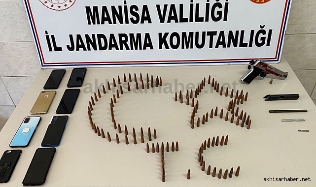 Akhisar'da jandarmadan 14 ayrı adrese uyuşturucu operasyonu