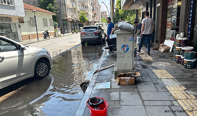 Akhisar'da yaralar sarılmaya devam ediyor