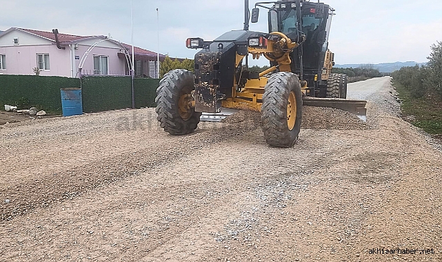 Akhisar'da Yollar Asfalta Hazırlandı